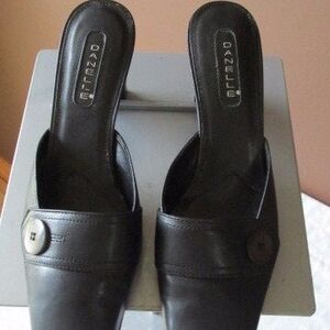 Dantelle Black Leather Mules with Button Detail